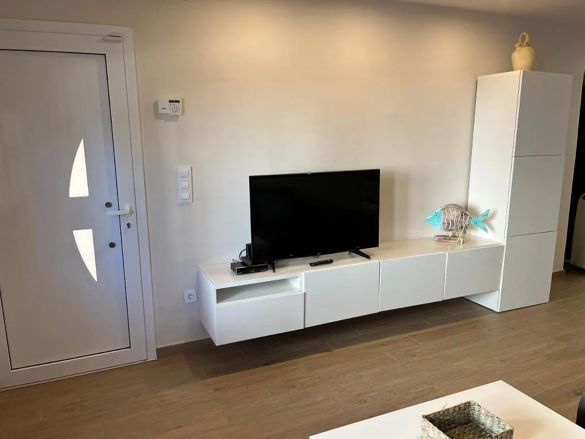 Apartamento En La Playa. Free Parking. Free Wifi L'Escala Spain